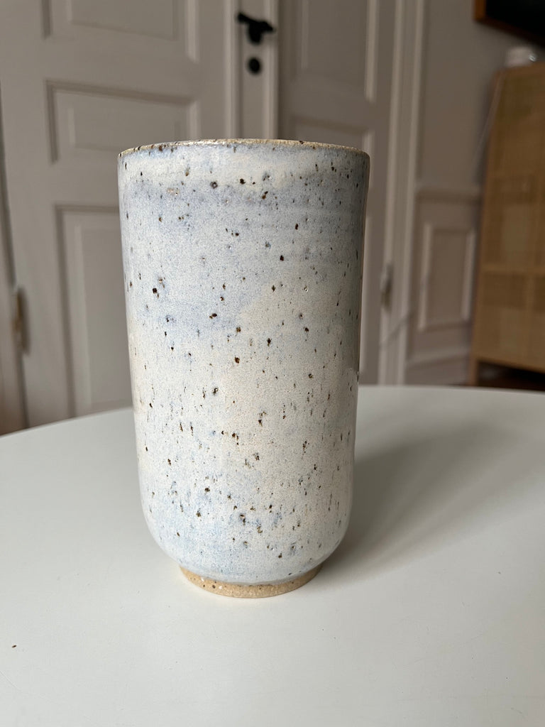 Ceramic vase no 2 by Trine Nybo. - Plakatcph.com