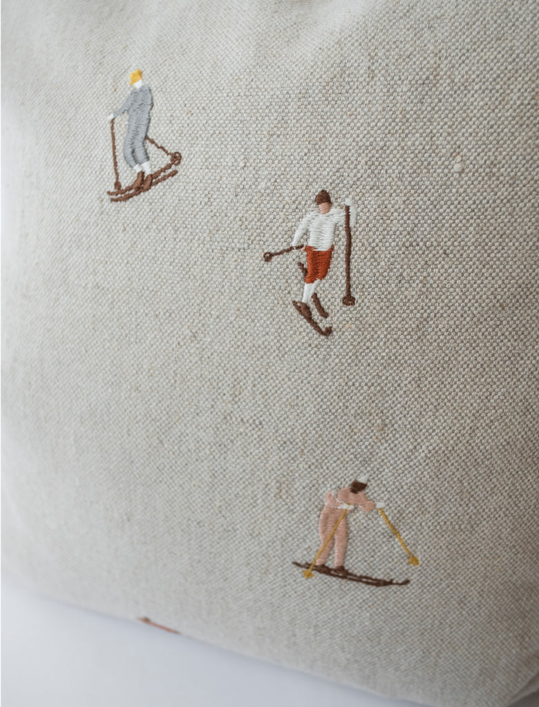 Embroidered pillowcases with skiers - Plakatcph.com - posters, posters and home designs